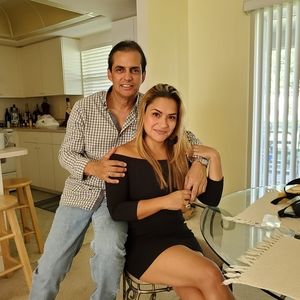 Meet your Posher, Paula andrea